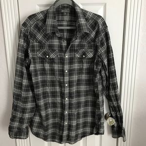 Men’s plaid shirt